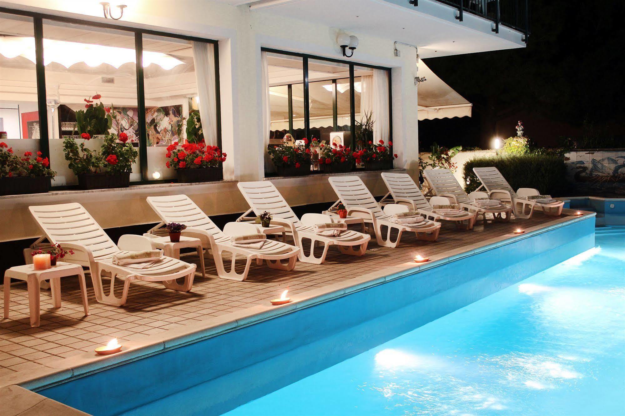 Hotel Garden Альбиссола-Марина Экстерьер фото